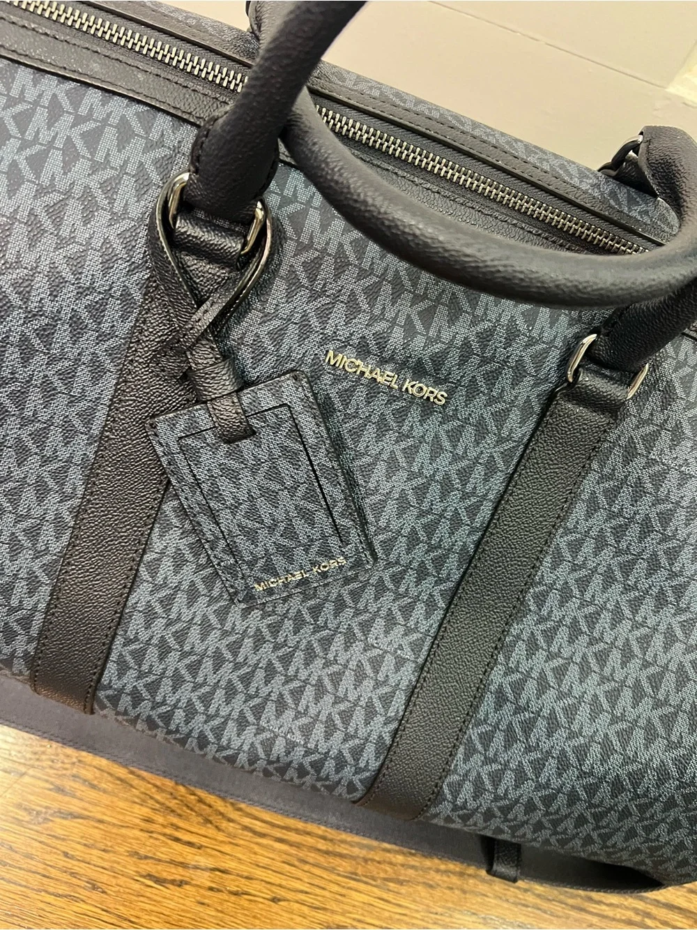 Michael Kors Men’s Harrison weekender Navy/Black Signature Duffel Bag